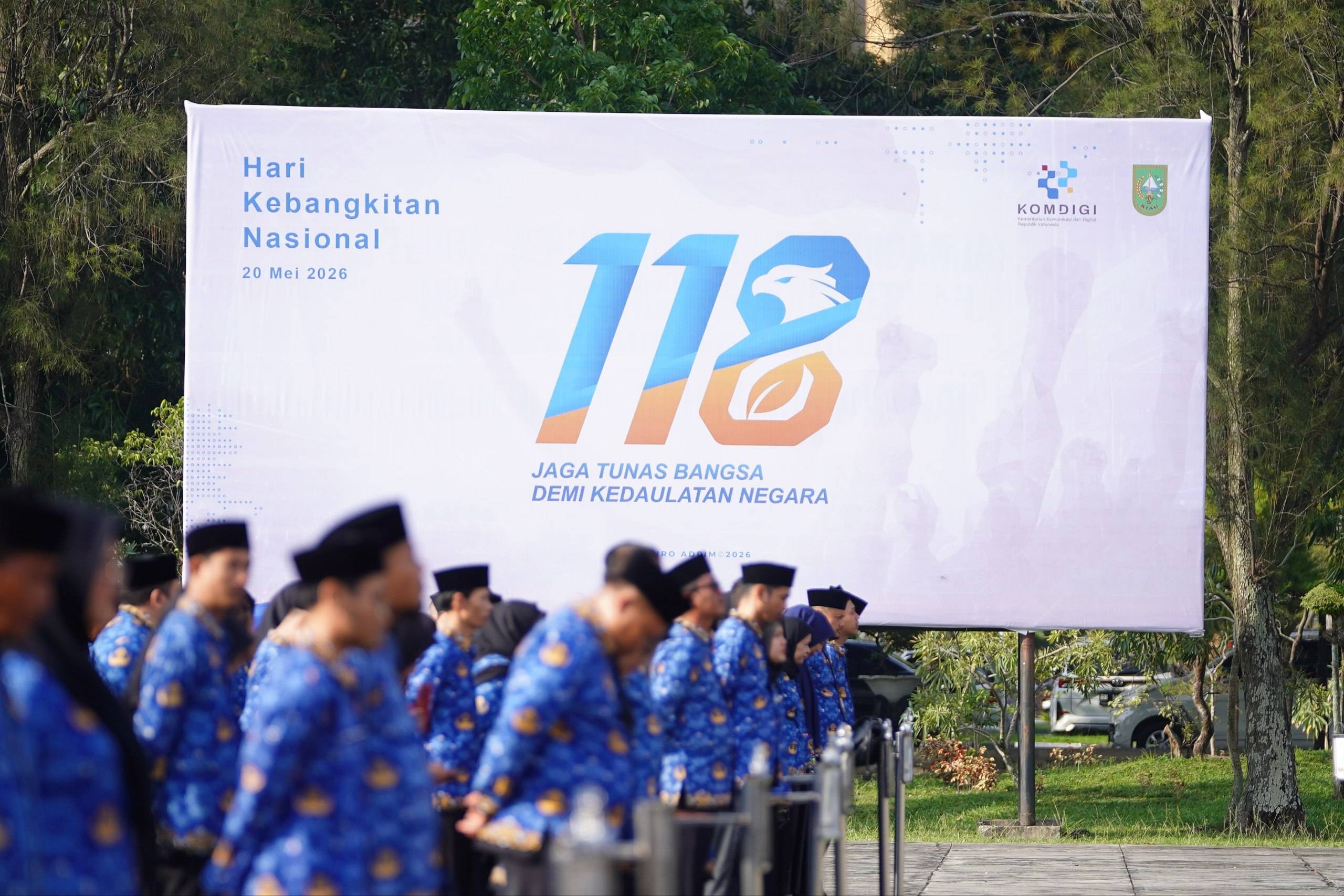 1002467076.jpg